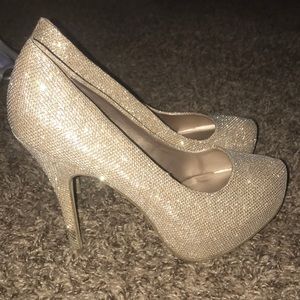 Silver/ gold heels